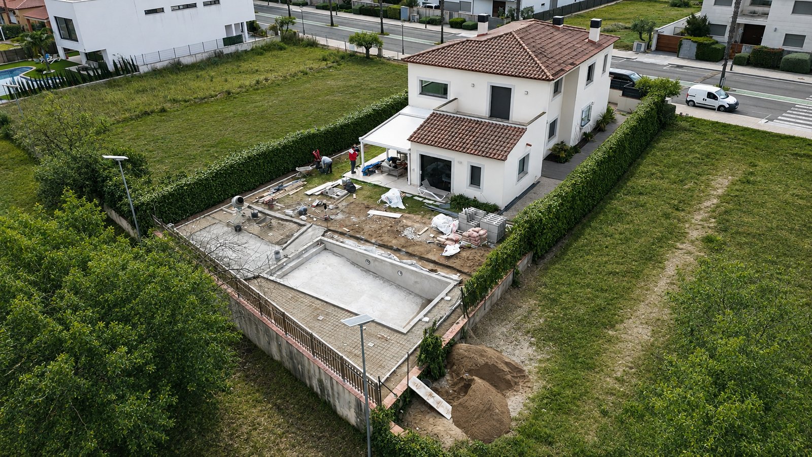 Gestión y planificación ASAME — seguimiento de obra de vivienda unifamiliar con piscina